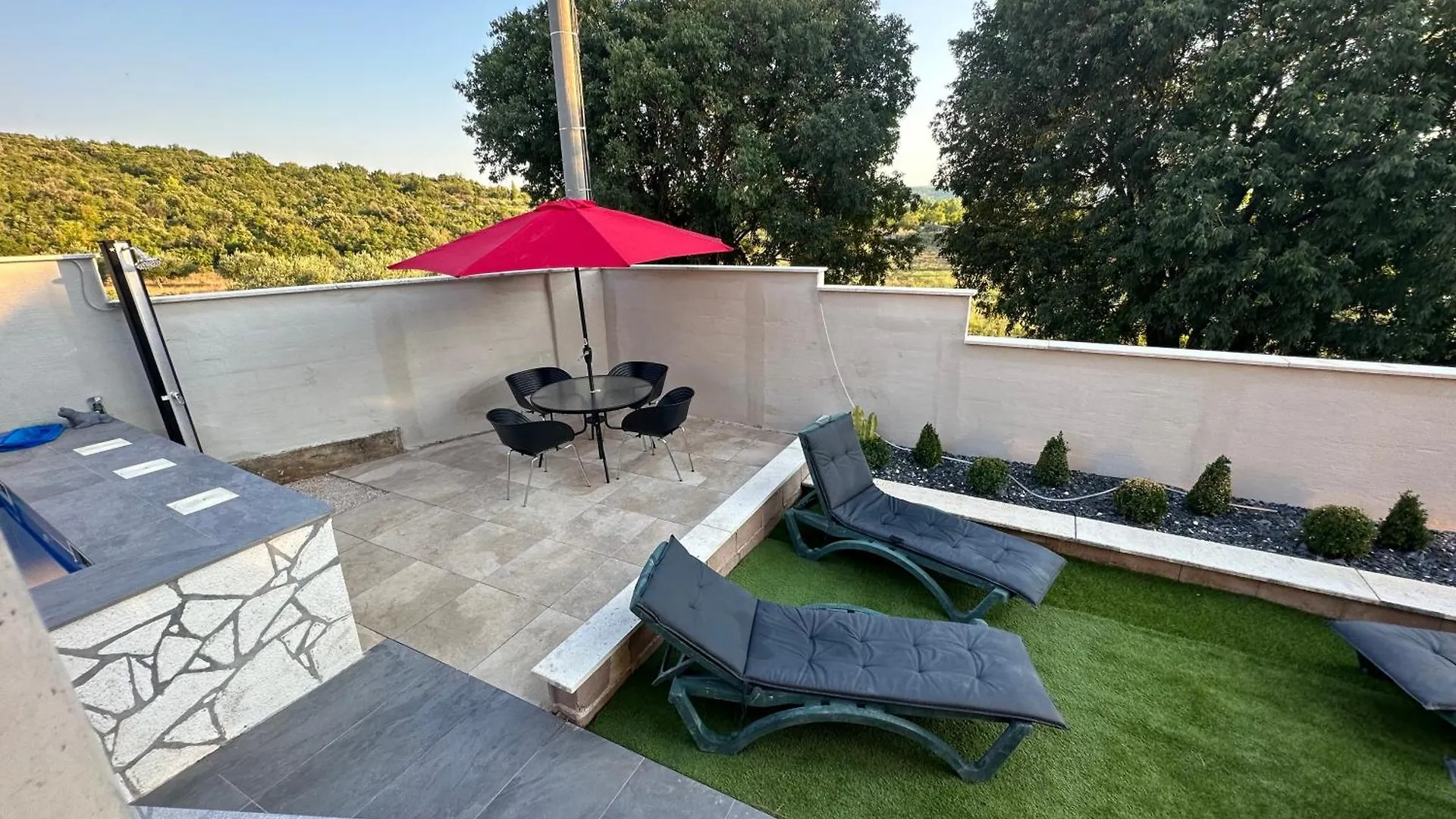 Mm Villa, Strandnahe Villa Mit Pool & Whirlpool In Krusevo Croatia